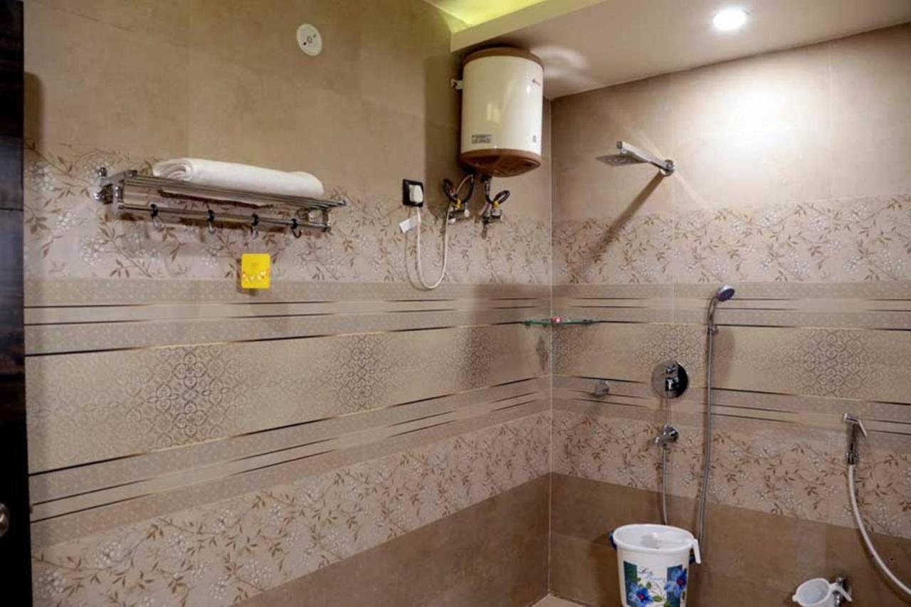 Hotel Vinayak Lifestyle Hotels Lucknow Esterno foto