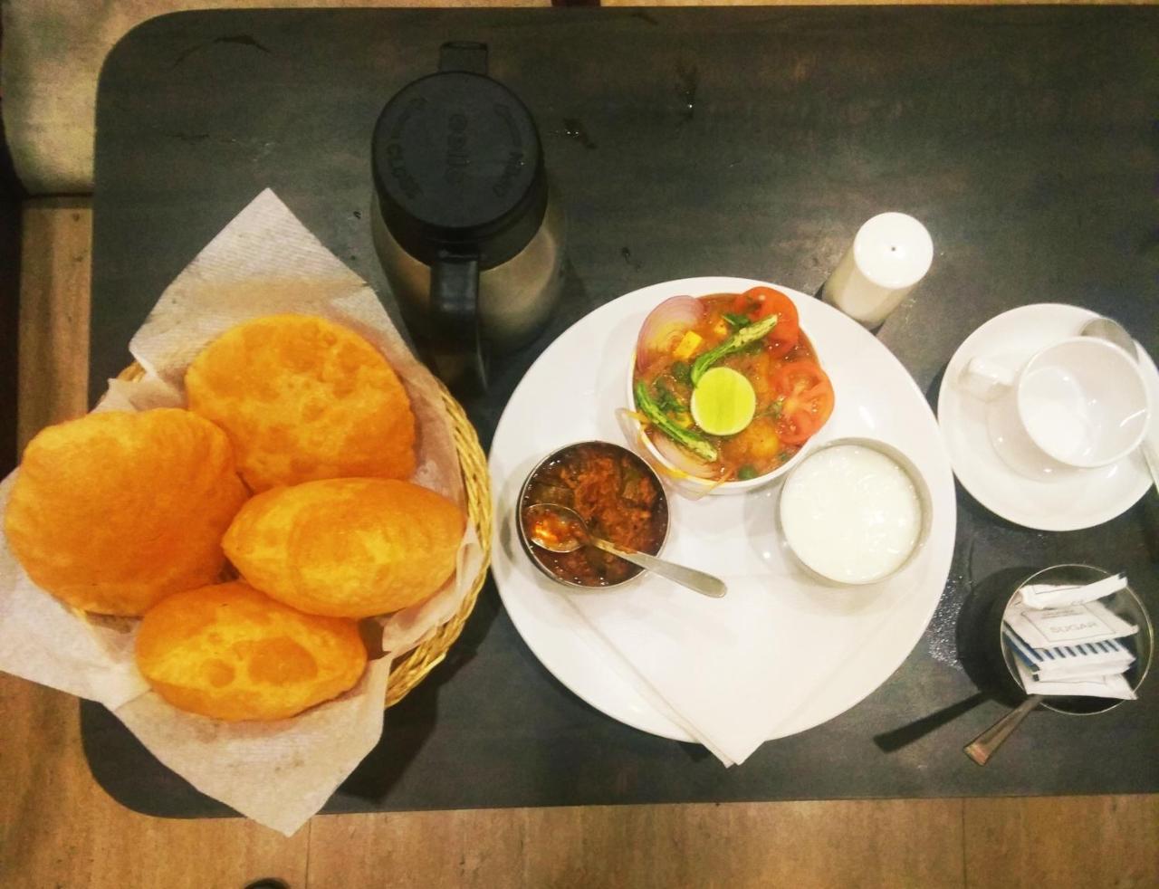 Hotel Vinayak Lifestyle Hotels Lucknow Esterno foto